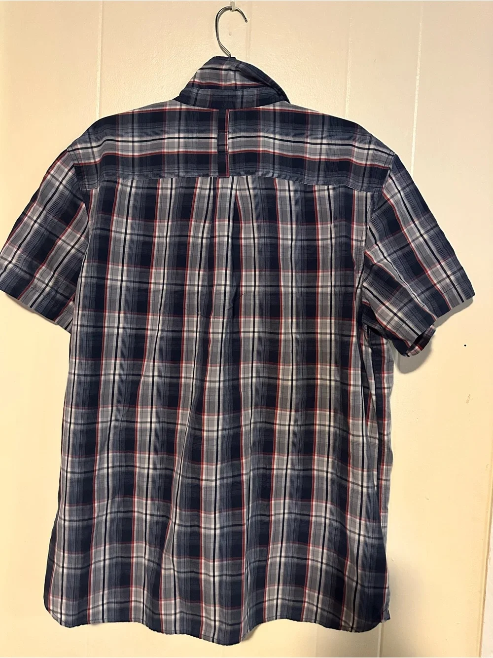 The North Face Men’s Navy and Red Plaid Short-Sleeve Button-Up Shirt